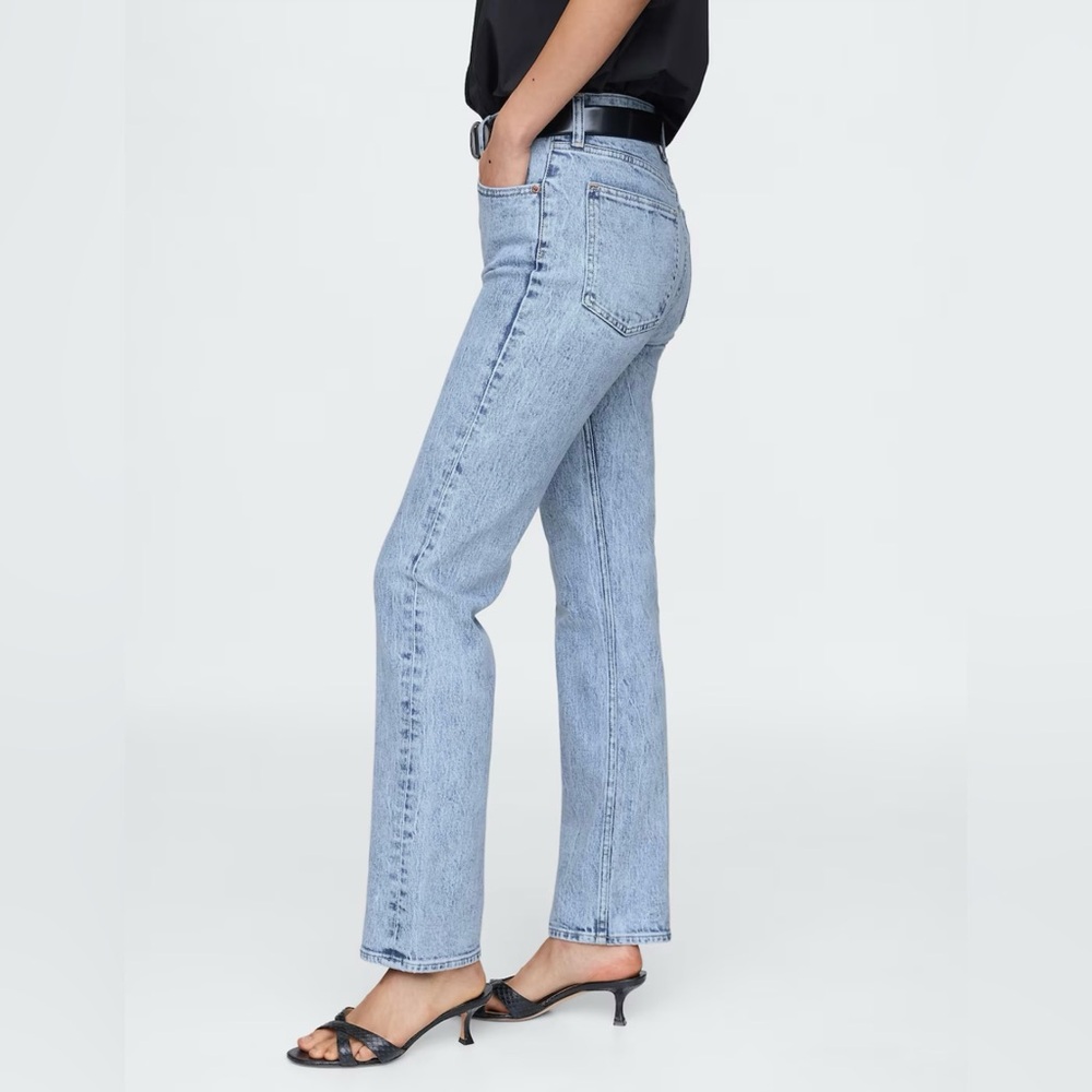 GAP| High Rise 90s Straight Leg Jeans - Picture 4 of 11
